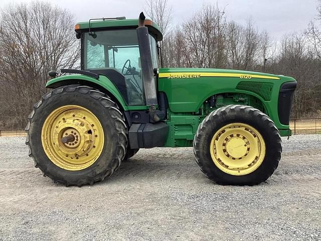 Image of John Deere 8120 equipment image 1