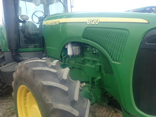Image of John Deere 8120 equipment image 4