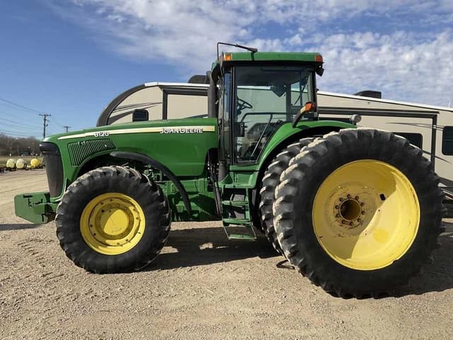 Image of John Deere 8120 equipment image 1