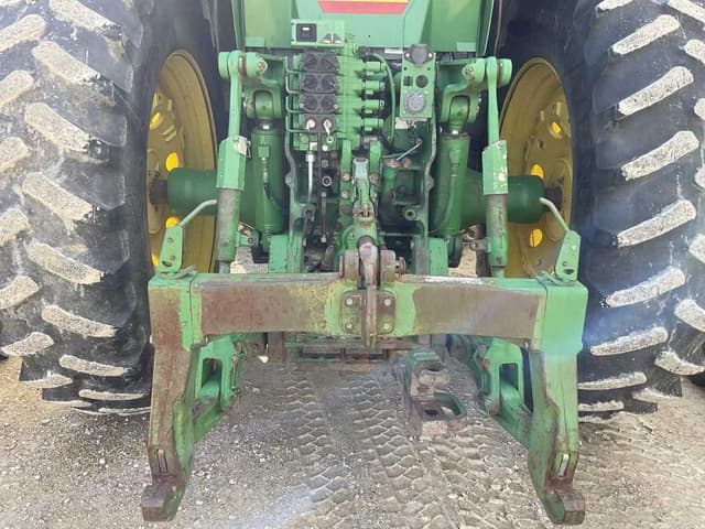 Image of John Deere 8120 equipment image 4