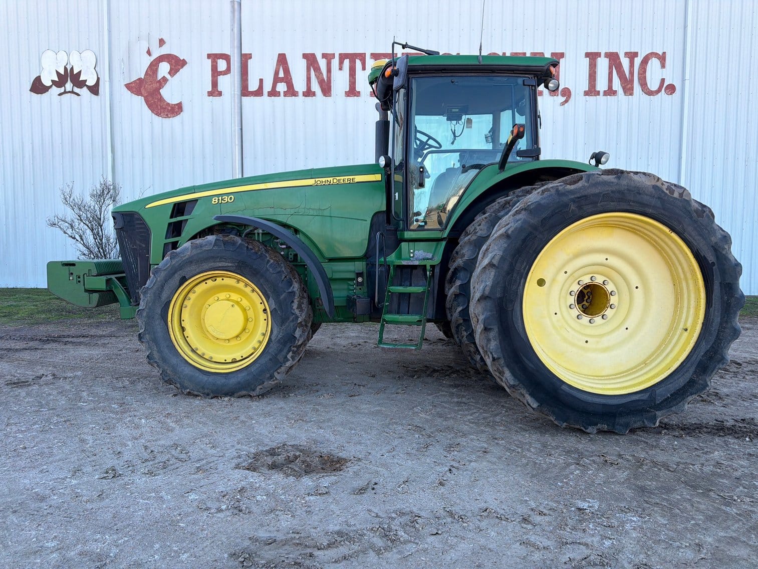 John Deere 8130 Equipment Image0