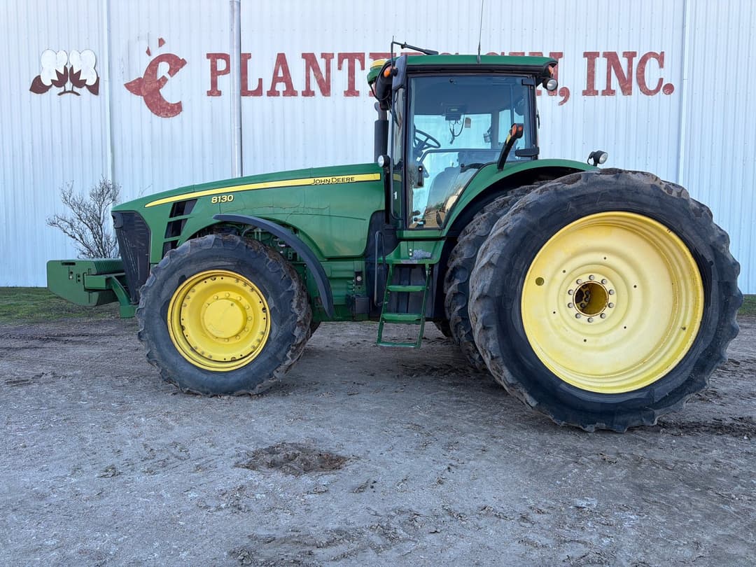 Image of John Deere 8130 Primary image