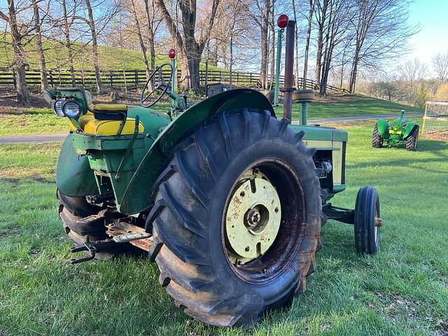 Image of John Deere 820 equipment image 4