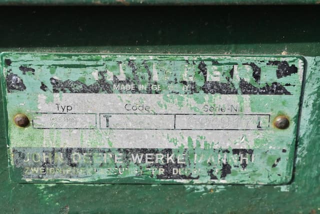 Image of John Deere 820 equipment image 3