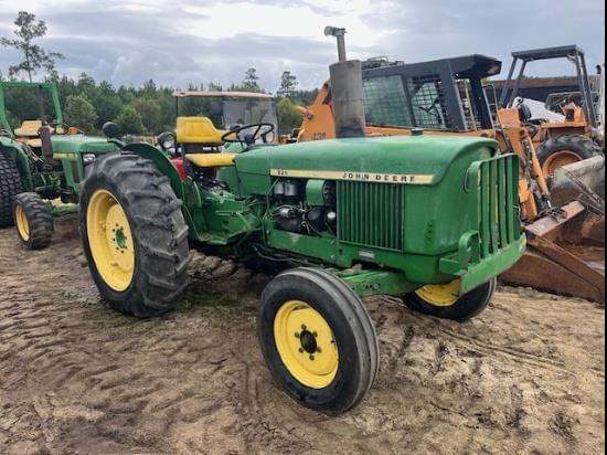 Image of John Deere 820 equipment image 1