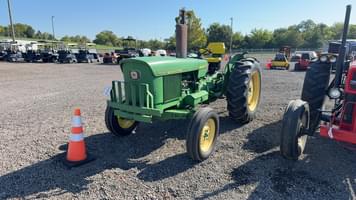 Main image John Deere 820