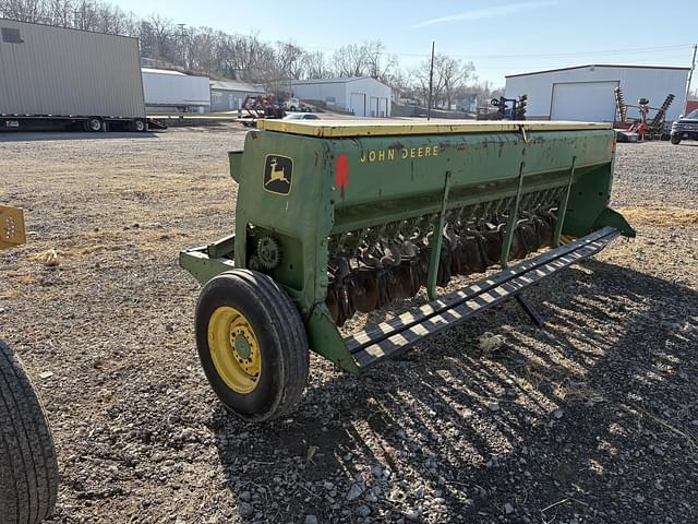 Image of John Deere 8200 equipment image 3