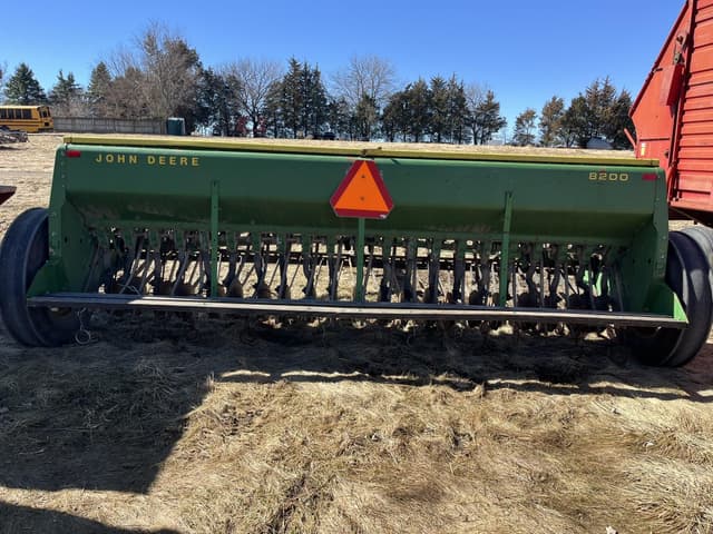 Image of John Deere 8200 equipment image 3