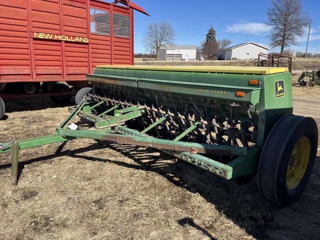 Image of John Deere 8200 equipment image 4