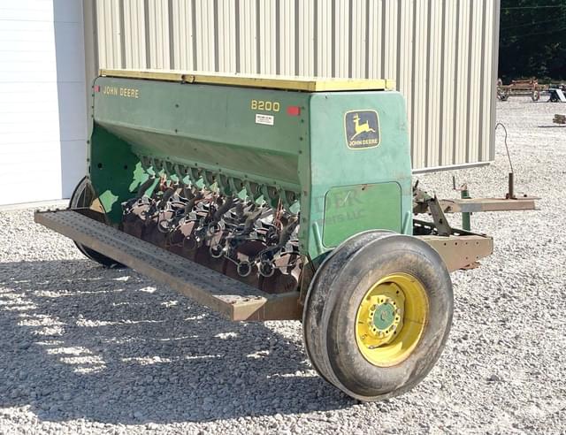 Image of John Deere 8200 equipment image 4
