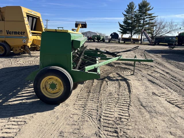 Image of John Deere 8200 equipment image 3