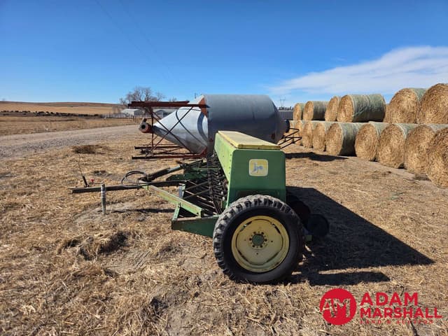 Image of John Deere 8200 equipment image 2