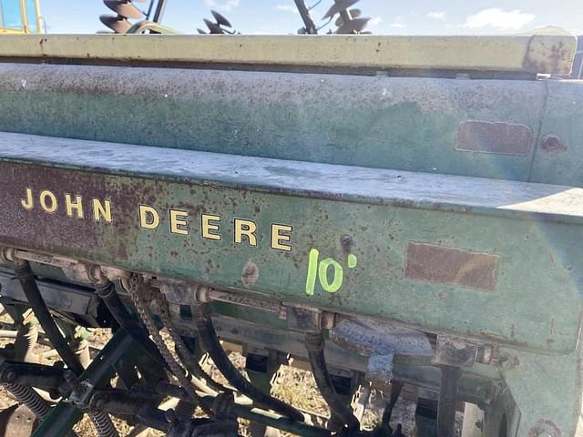 Image of John Deere 8200 equipment image 4