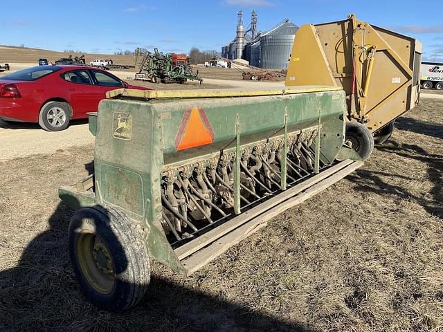 Image of John Deere 8200 equipment image 3