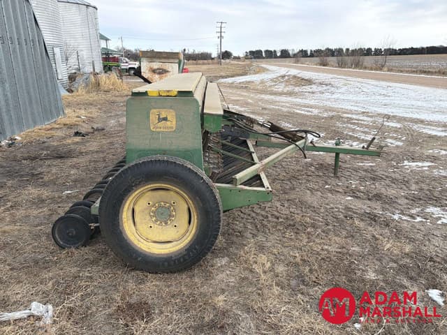 Image of John Deere 8200 equipment image 3