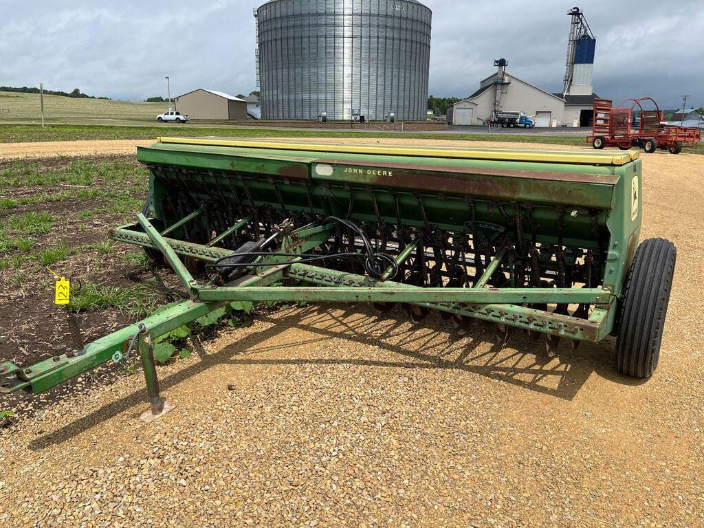 Main image John Deere 8200