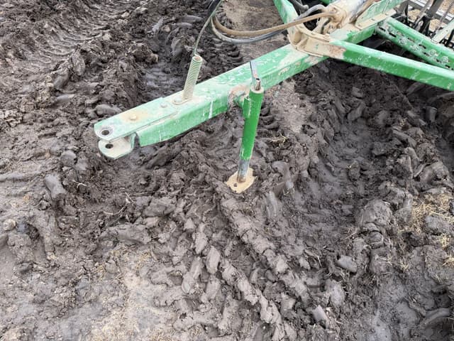 Image of John Deere 8200 equipment image 2