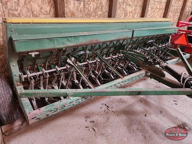 Image of John Deere 8200 equipment image 3