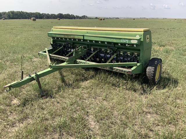 Image of John Deere 8200 equipment image 2