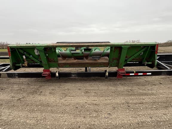 Image of John Deere 822 equipment image 3