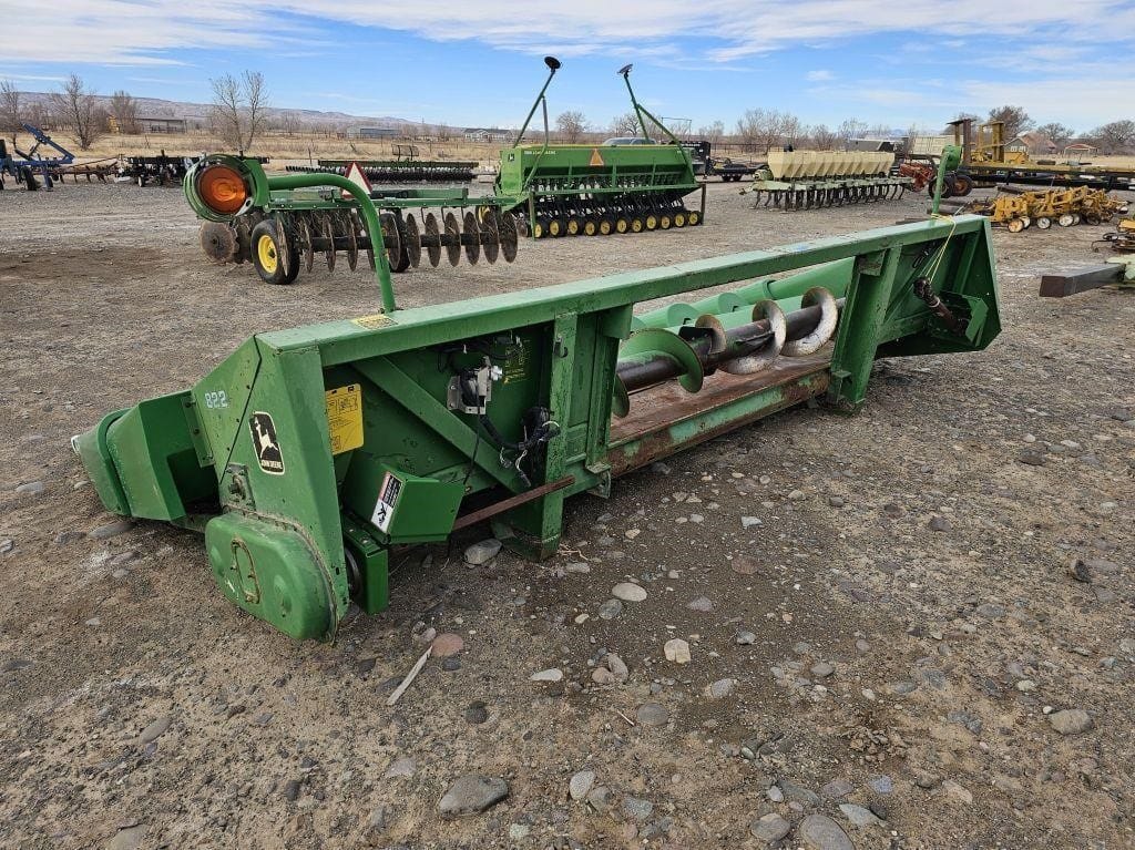 John Deere 822 Equipment Image0