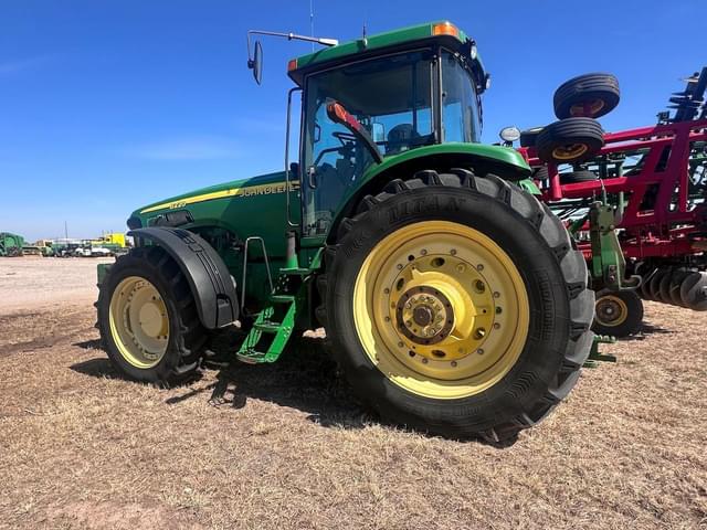 Image of John Deere 8220 equipment image 2