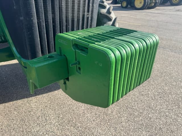 Image of John Deere 8220 equipment image 4