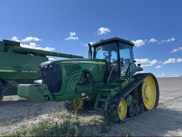 Image of John Deere 8220T equipment image 4