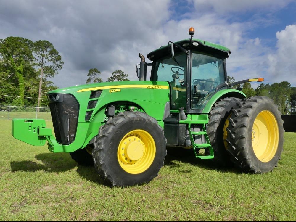 Image of John Deere 8225R Primary image