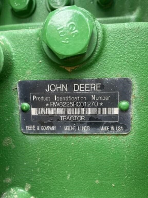 Image of John Deere 8225R equipment image 4