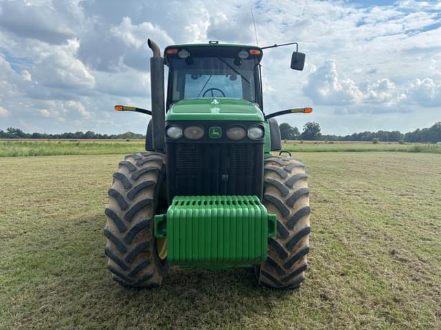 Image of John Deere 8230 equipment image 4