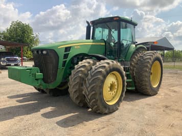 Main image John Deere 8230