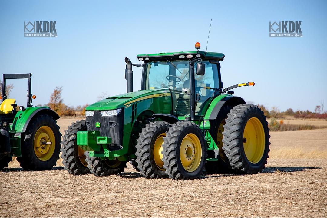 Image of John Deere 8235R Primary image