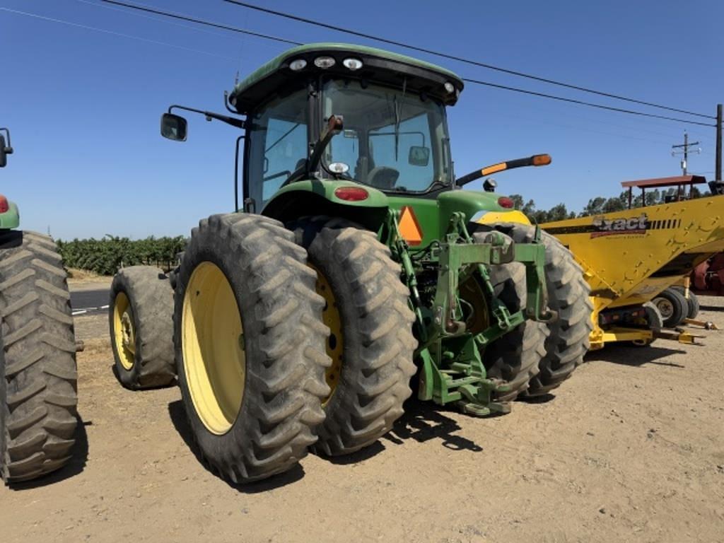 Image of John Deere 8235R Image 1