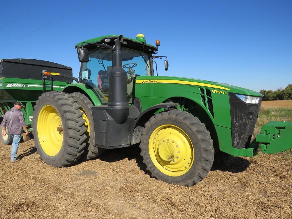 Image of John Deere 8245R Primary image