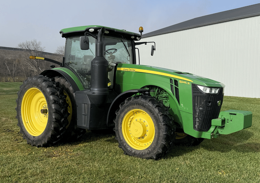Image of John Deere 8245R Primary image
