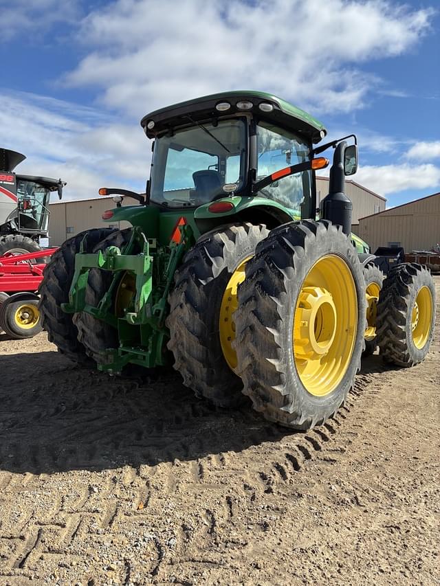 Image of John Deere 8245R equipment image 4