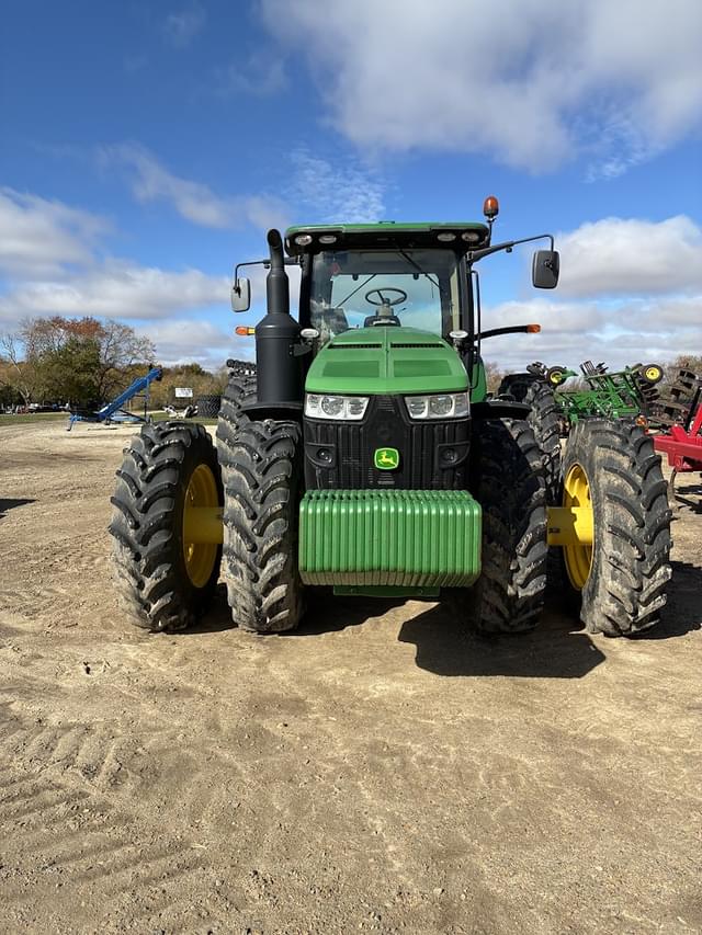 Image of John Deere 8245R equipment image 1