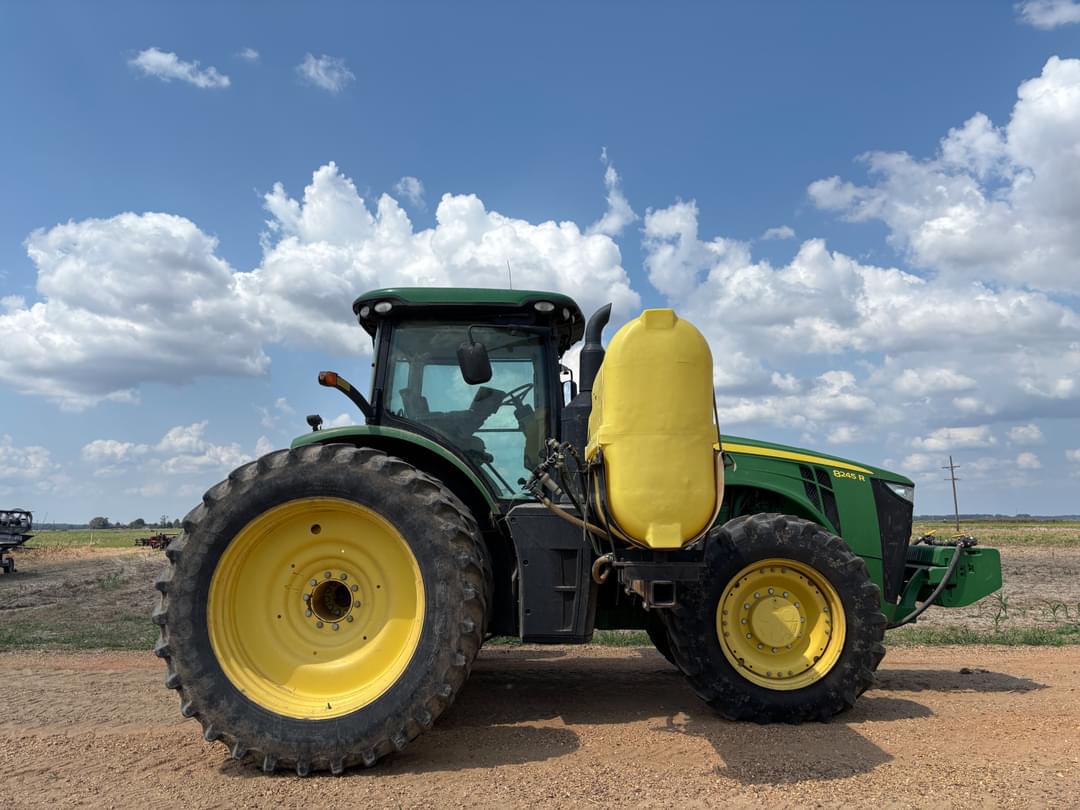 Image of John Deere 8245R Primary image