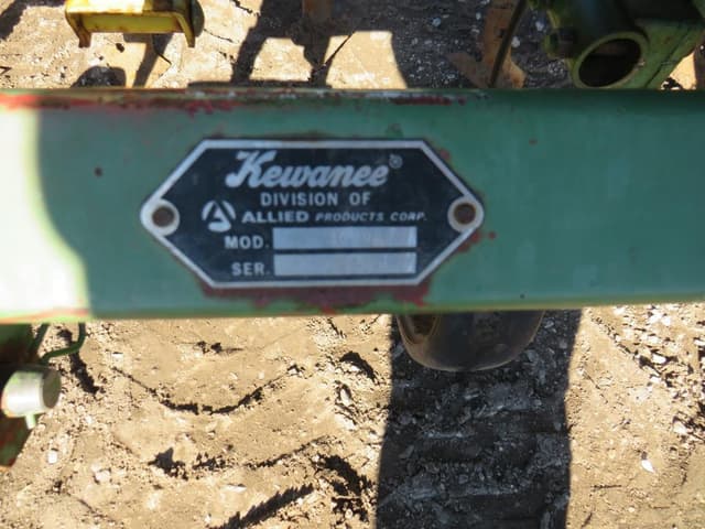 Image of John Deere 825 equipment image 3