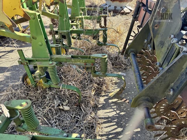 Image of John Deere 825 equipment image 4