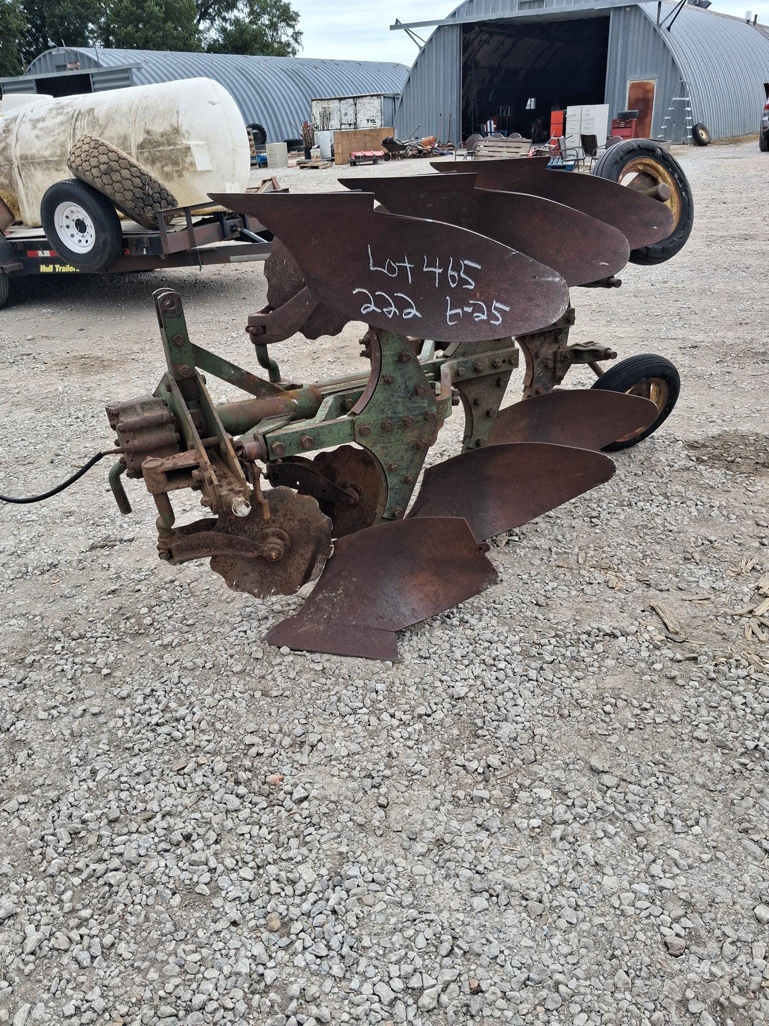 John Deere 825 Equipment Image0