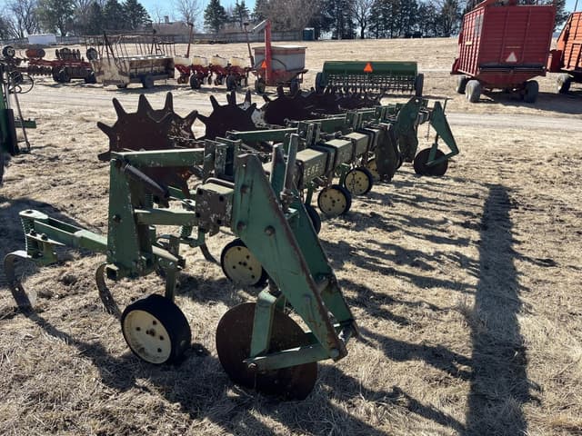 Image of John Deere 825 equipment image 3