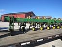 John Deere 825 Image