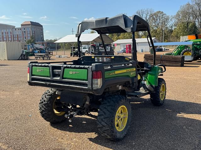 Image of John Deere Gator 825 equipment image 4