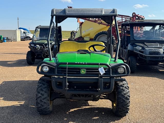 Image of John Deere Gator 825 equipment image 2