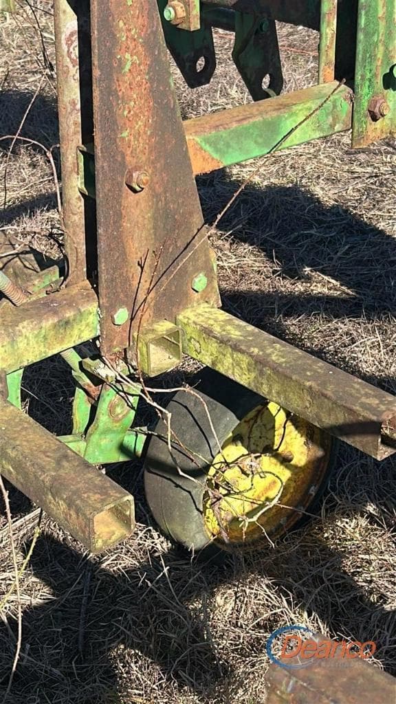 Image of John Deere 825 equipment image 4