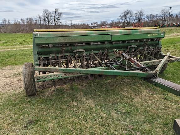 Image of John Deere 8250 equipment image 2