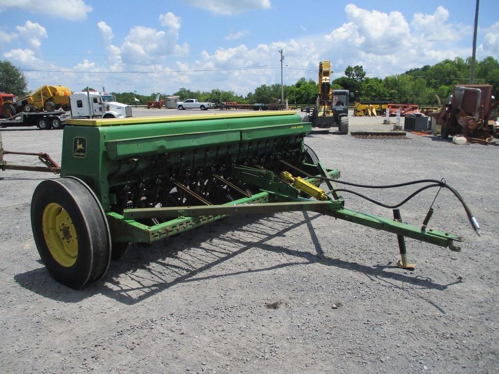 Image of John Deere 8250 Primary image