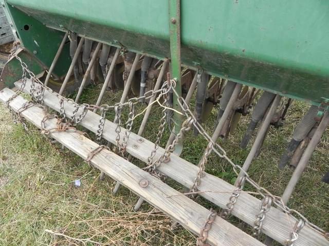 Image of John Deere 8250 equipment image 3